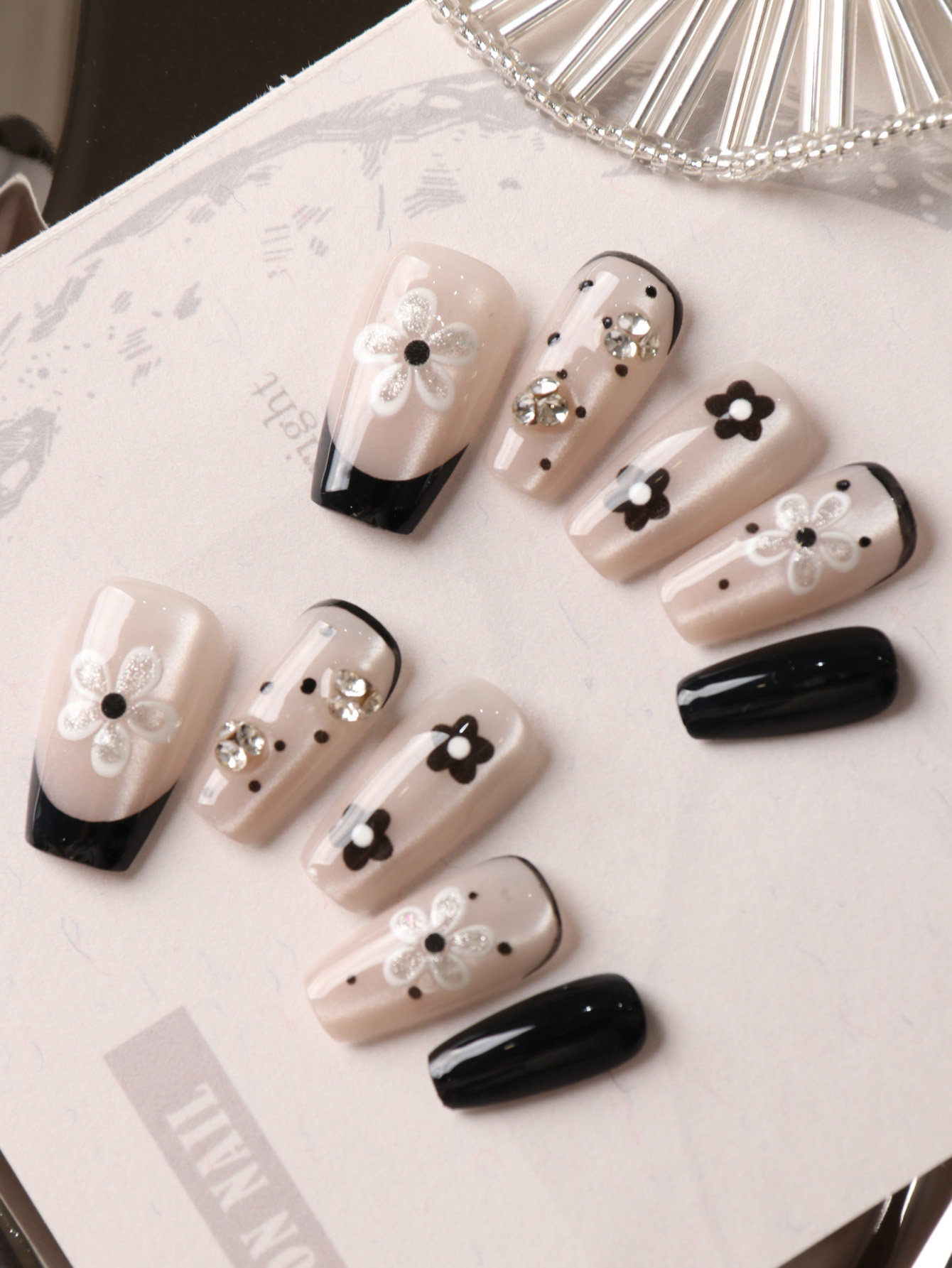 10 faux ongles à presser, cour - Nail Adhesive Tab avis et prix