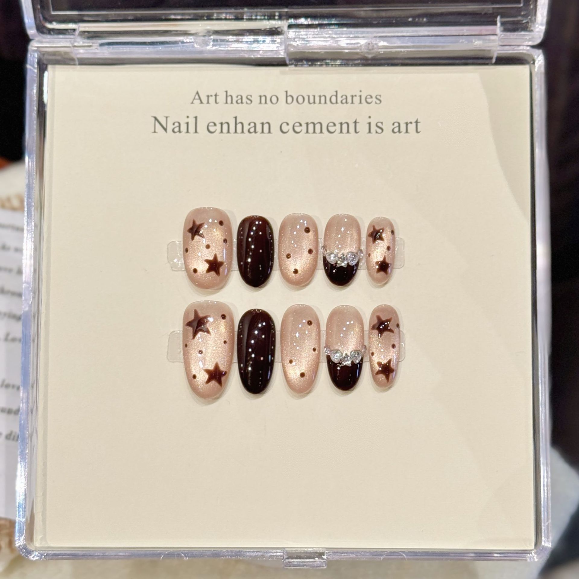 10 faux ongles de luxe faits à - Nail Adhesive Tab avis et prix